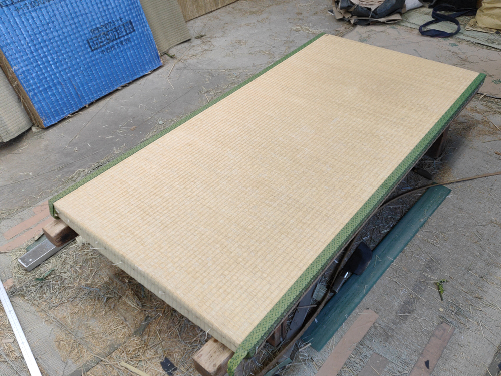 さいたま市縁無畳半畳表替え工事 縁付畳から縁無畳半畳にリメイクしました 畳替え 畳工事の志水製畳店 明治34年創業さいたま市の畳店